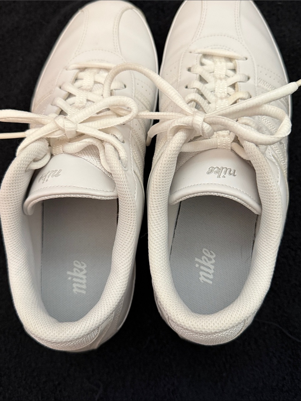 Women’s Nike Musique III SL Sneakers - Picture 8 of 9